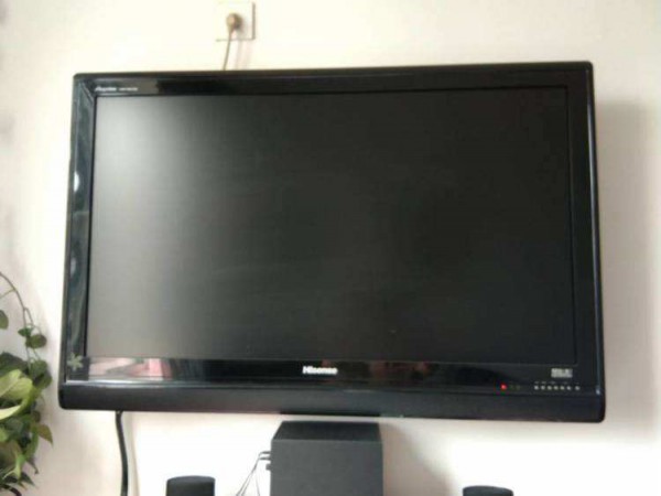 液晶電視開一會就黑屏怎么回事