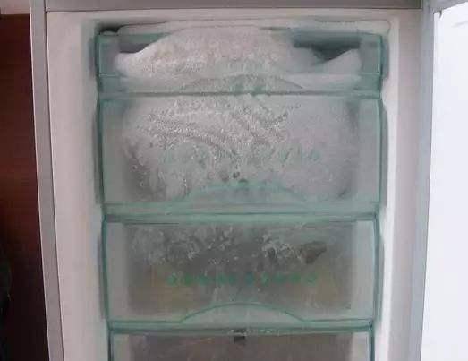 冰箱冷藏室結冰怎么辦