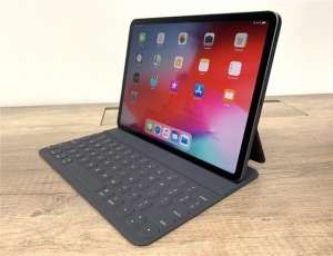 iPad Pro深陷“變彎門，蘋果手機進(jìn)水維修