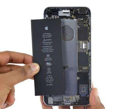 iphone電池更換庫存告罄，蘋果低價換電池或延遲