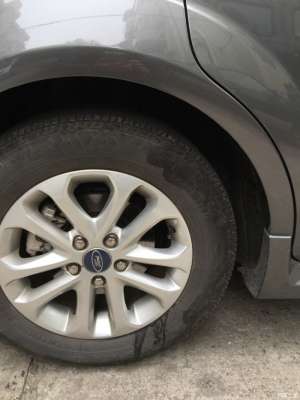 汽車后車輪漏油會(huì)是什么原因呢？