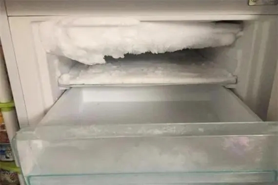 冰箱結冰原因是什么，冰箱結冰怎么處理?